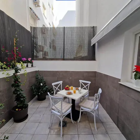 Francisco Cano Apartment