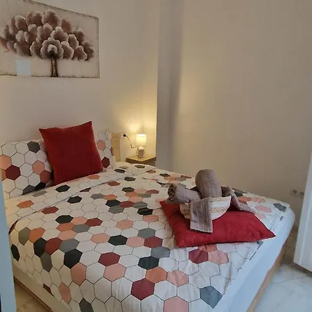 Francisco Cano Apartment *